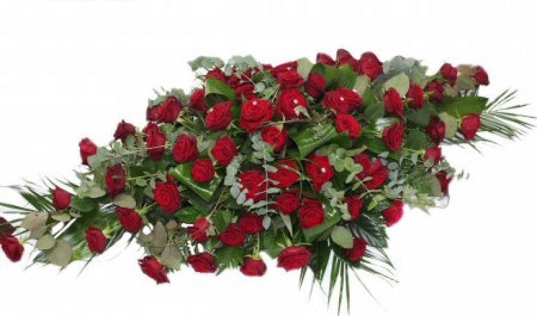 Spray Red Roses